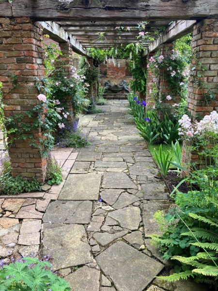 Cottesbrooke Hall Gardens